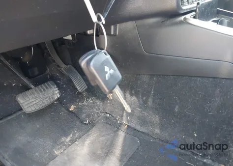 2020 Mitsubishi Outlander Es 2.4 z USA, uszkodzony, nr VIN JA4AD2A32LZ042273